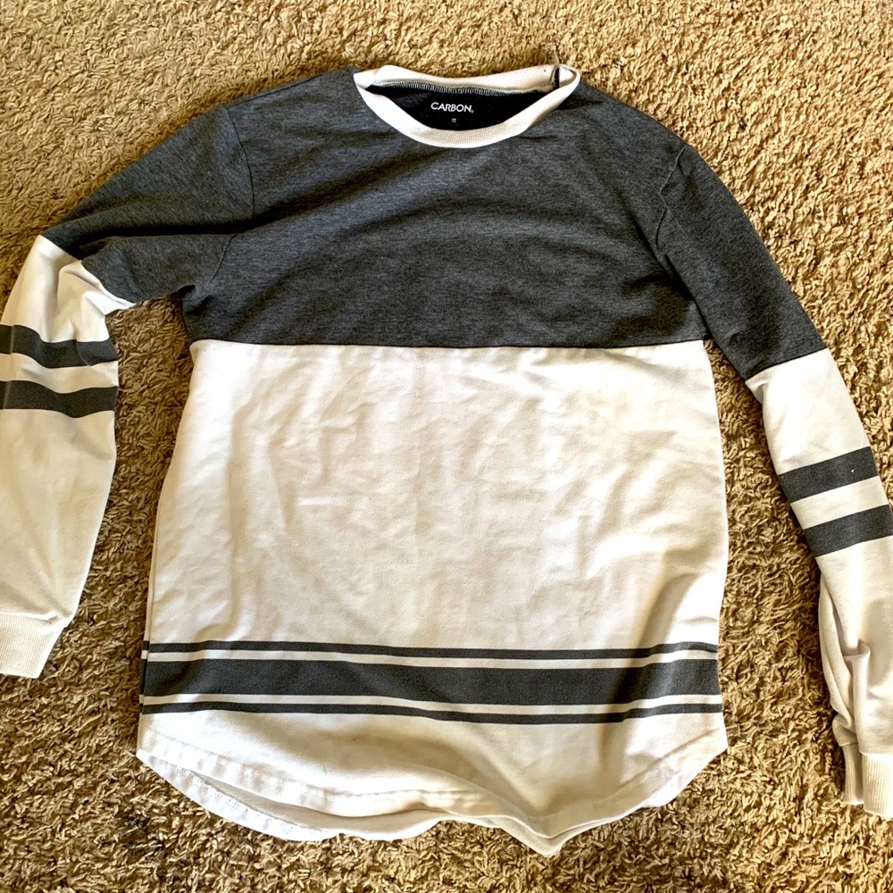 Long sleeve grey and white shirt